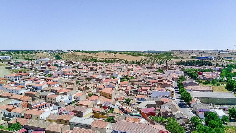 Foto d54b79cc-27bf-452c-8673-c98660e0649d. Finca rústica a Lezuza