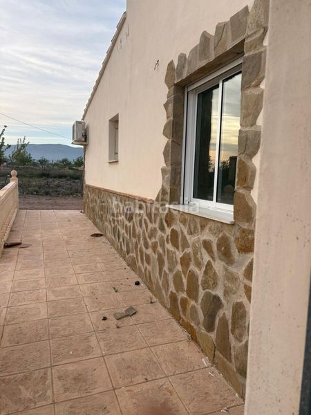 Foto fe124b0f-43e5-439d-baf2-38012de5fc71. Chalet in Monòver
