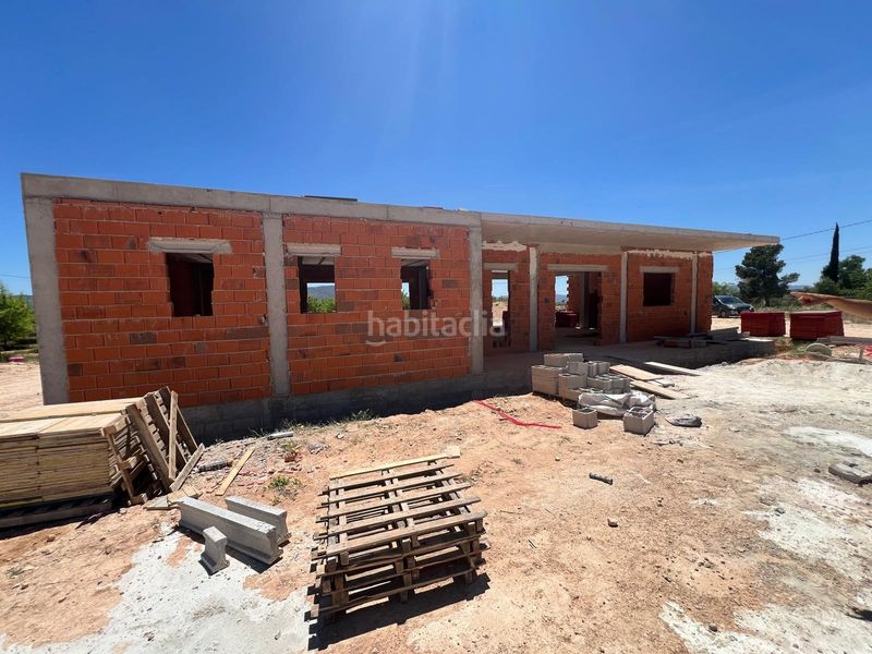 Foto 11edf036-580e-4742-b909-6f7793cf12aa. Chalet en Pinoso