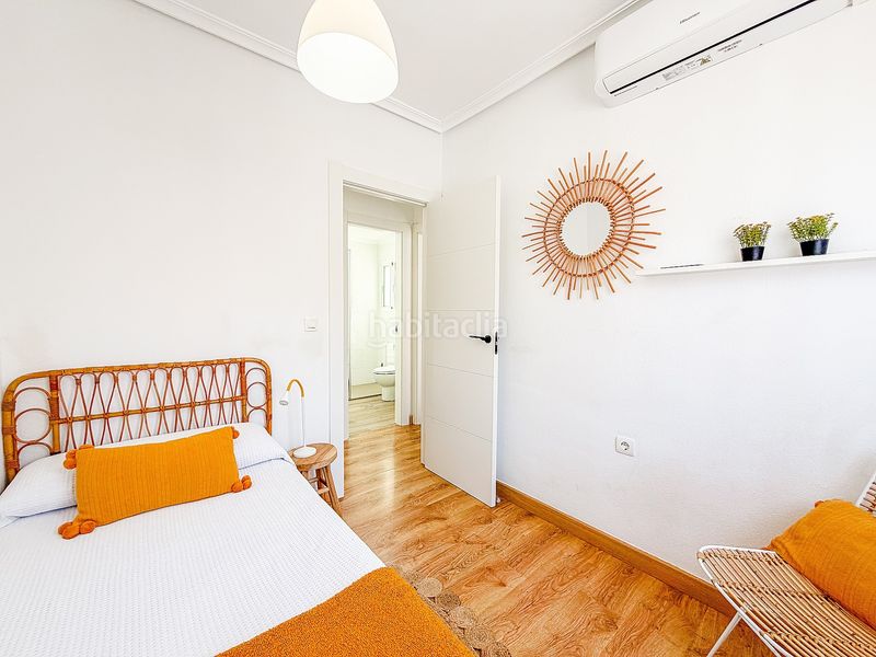 Foto 659468a4-fff9-419f-b8f6-73d006399ab4. Casa aparellada a Playa Flamenca Orihuela