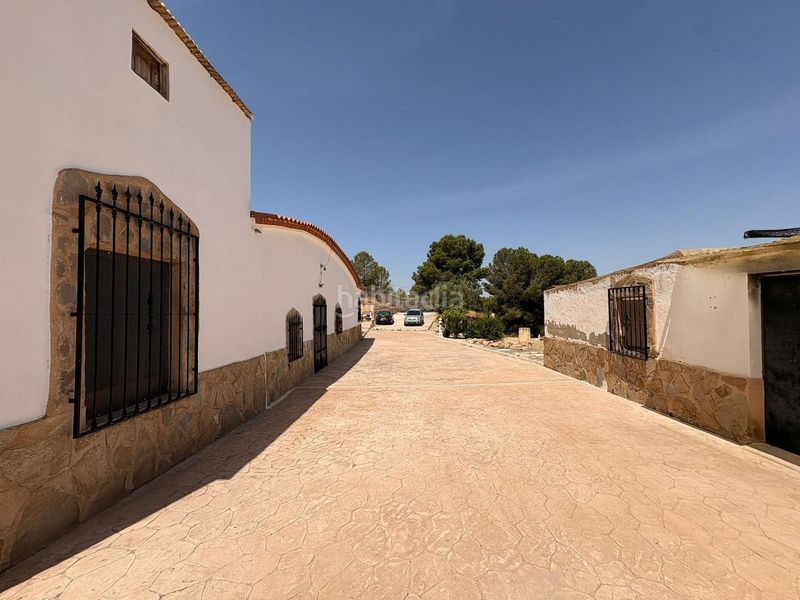 Foto 15a6bccd-8871-4e81-a652-4a54686c30e8. Masia a Jumilla