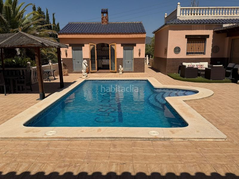 Foto d72bc490-5902-4c4d-8a02-7281f058b078. Chalet en Salinas