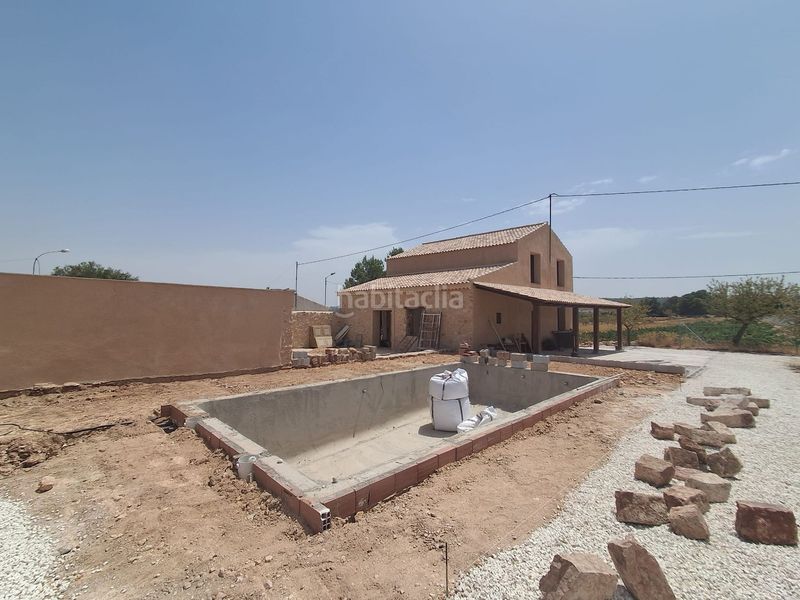 Foto d1f1df84-d703-4eda-932a-266360278e58. Masia a Pinoso