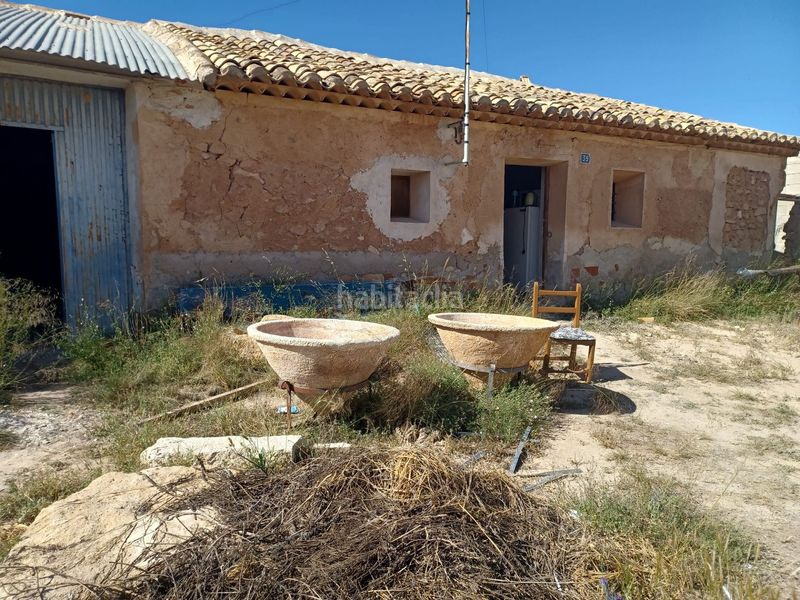 Foto 6a3aa47c-f83a-4181-af73-c54b3f05b725. Masia a Pinoso