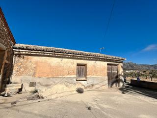 Masia a Abanilla. Proyecto de renovación de bodega con características originales