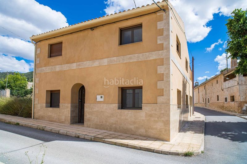 Foto c13c3dbf-ce8a-4fa4-83c0-f8ea0e5500db. Masia a Pinoso