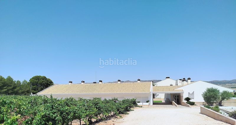 Foto 6e72bfd3-9a78-442d-a265-ce3908fb6337. Masia a Yecla