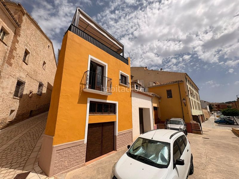 Foto 57a592f9-dd2b-4022-bb86-7493408f884a. Duplex in Biar