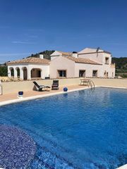 Chalet in Pinoso