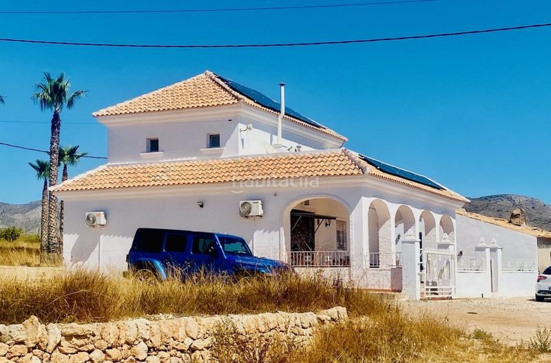 Foto b17dd56d-f3c7-4485-8cdb-61bed68d5656. Chalet dans Abanilla
