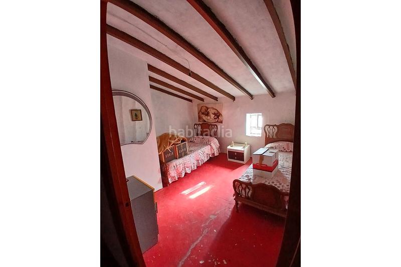 Foto 8bc611d8-fa3b-47ce-9189-236b2c7cb3fd. Masía bonita casa de campo de 6 dormitorios y 1 baño fuera de la red con piscina y gran parcela en Caudete