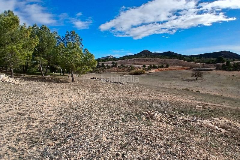 Foto aa8b2ceb-cccd-4050-a09c-818ff5909c08. Masía bonita casa de campo de 6 dormitorios y 1 baño fuera de la red con piscina y gran parcela en Caudete