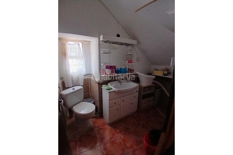 Foto fb25cdd4-277e-4fc1-8250-cab385b93dbf. Masía bonita casa de campo de 6 dormitorios y 1 baño fuera de la red con piscina y gran parcela en Caudete