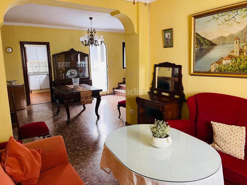 Foto e4de3525-8d6d-4503-9f34-d444a9f1ae6b. Casa  de dos plantas con cochera en Casco Histórico Antequera