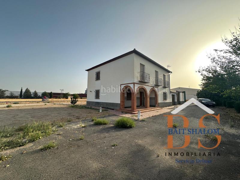 Foto ed425c56-0173-4fc7-b7ef-3781ef3b4fb8. Finca rústica a Zona de la Vega Antequera