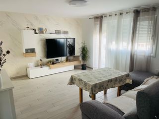 Flat in Avenida de la Legión 85