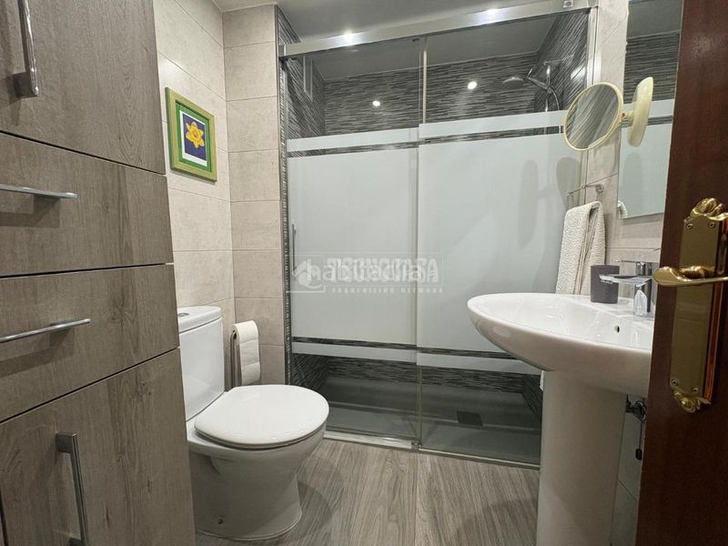 Foto ecd4df05-accb-4d9d-b8a9-cd8058f61656. Pis amb calefacció aparcament piscina a Villafontana - Estoril I Móstoles