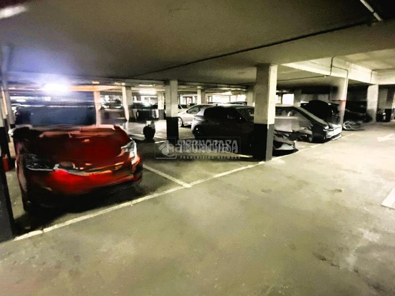 Foto dacb9760-0a6e-4f85-8776-a3c828b9555d. Car parking in Sur - PAU 4 Móstoles