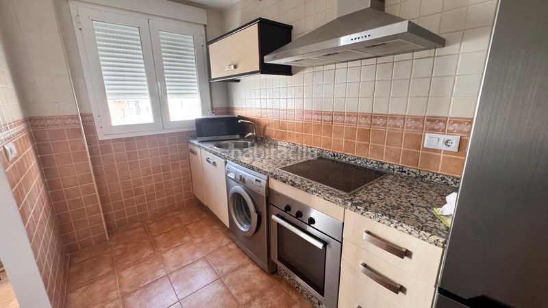 Foto 36feb69f-0c56-44d1-9456-48a3e1641d83. Lloguer pis amb aparcament a Oeste Mérida