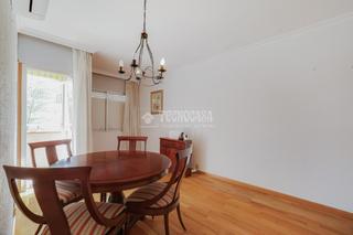 Etagenwohnung in Centre