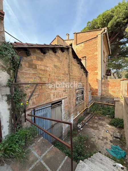 Foto 6a15c2eb-f12b-4d6e-97e0-0178440855ea. Casa a Centre-Can Nadal Sant Feliu de Llobregat