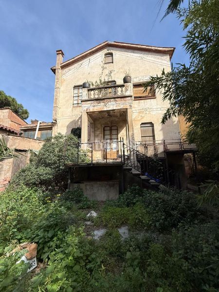 Foto 6e28b99a-b63f-4456-a651-891279ce5b85. Casa a Centre-Can Nadal Sant Feliu de Llobregat