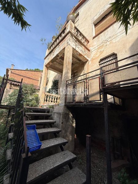 Foto 775909e9-e3f7-4f3e-89cb-543b152a4d1f. Casa a Centre-Can Nadal Sant Feliu de Llobregat