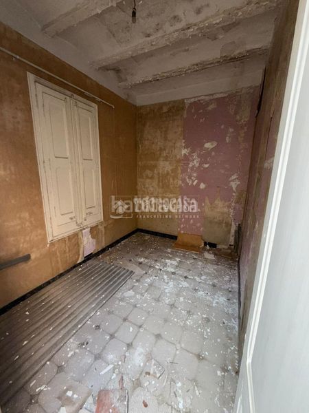 Foto ee243691-453f-4da9-b855-20d6b7635c38. Casa a Centre-Can Nadal Sant Feliu de Llobregat