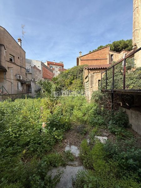 Foto f0b551fc-c312-42c1-9447-209b7e6bc28c. Casa a Centre-Can Nadal Sant Feliu de Llobregat