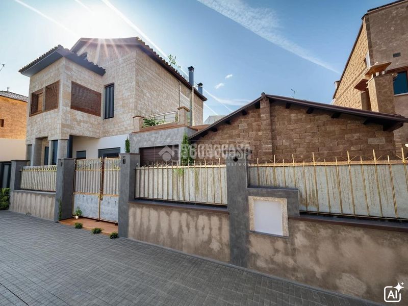 Foto f3c79110-34b3-4ad5-a703-f1e602159d7c. Casa a Centre-Can Nadal Sant Feliu de Llobregat