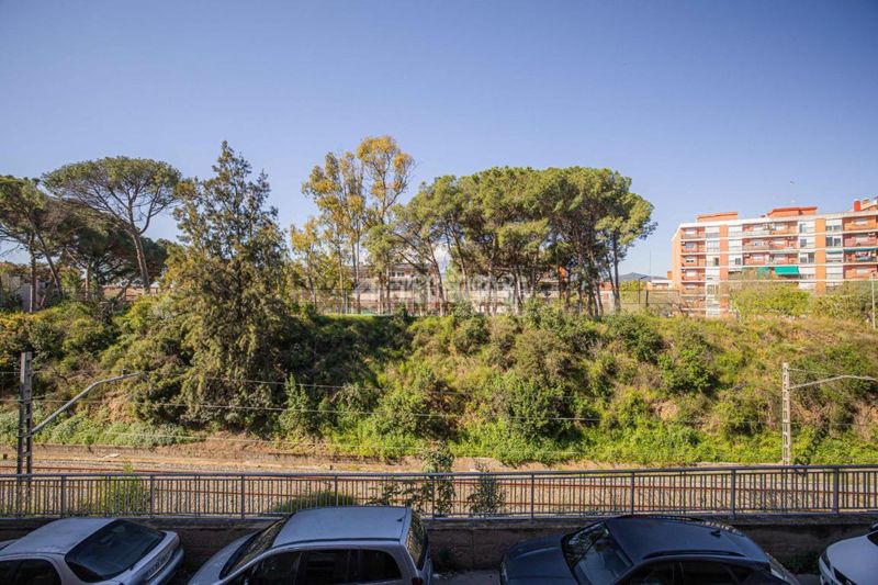 Foto cd9908ed-1a93-41fd-9d55-d86f32896306. Pis a La Salut Sant Feliu de Llobregat