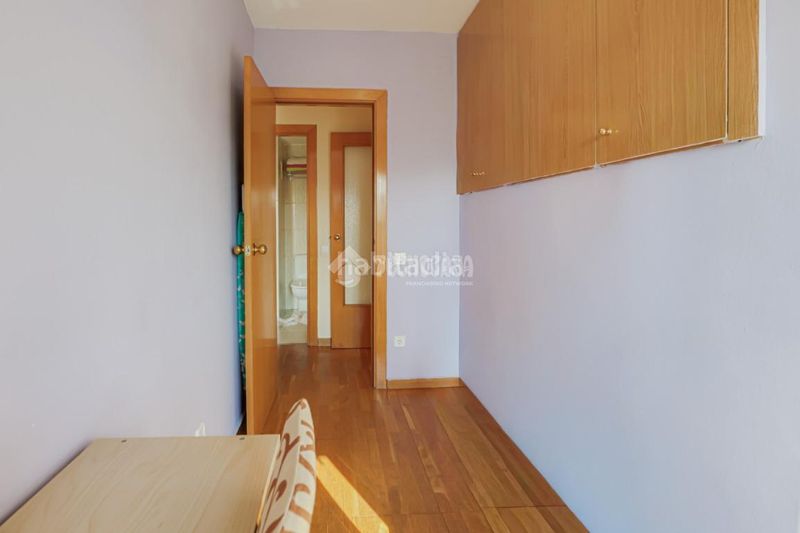 Foto a407c7c2-8a7f-492e-9c86-b5de03baa584. Pis amb calefacció a Centre-Can Nadal Sant Feliu de Llobregat