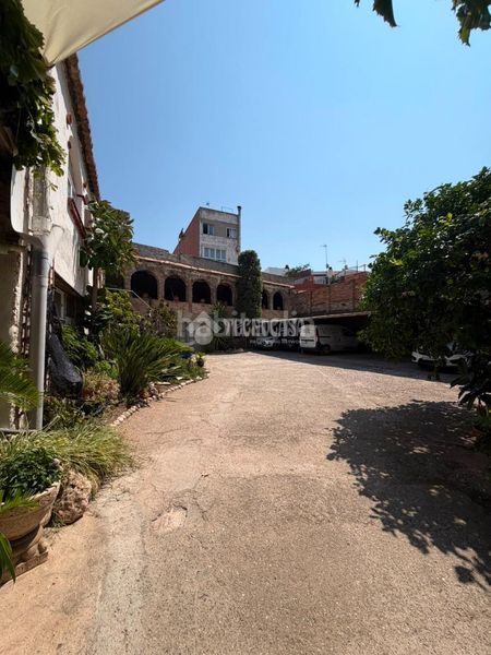 Foto d0eb918e-c529-4bc4-bbee-586053ce8ea8. Casa a Centre-Can Nadal Sant Feliu de Llobregat