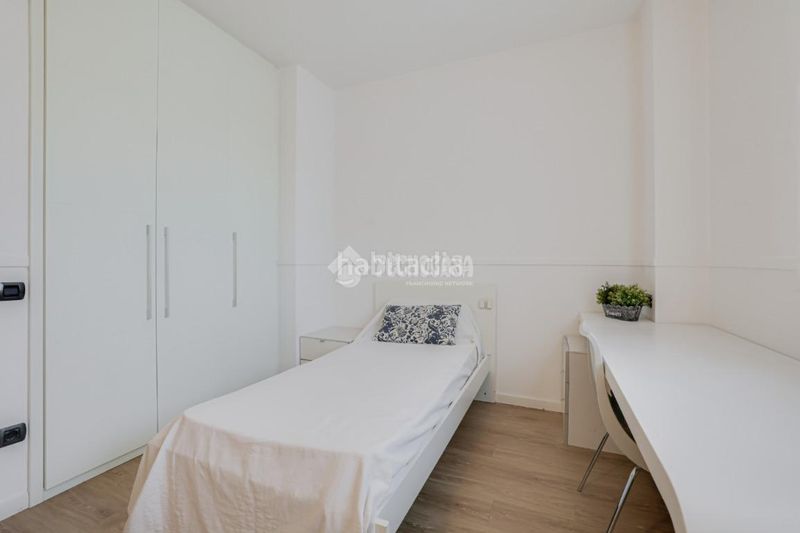 Foto e611c6f7-4e34-43ec-a0ae-b5467fb30e04. Pis amb calefacció a Centre-Can Nadal Sant Feliu de Llobregat