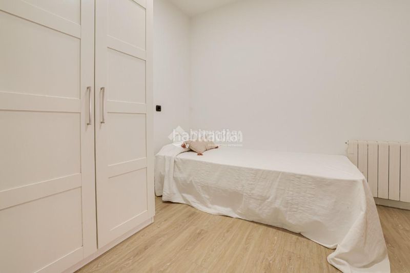 Foto ef3f90cb-e12e-4989-b3d8-f3eb498bf7d3. Pis amb calefacció a Centre-Can Nadal Sant Feliu de Llobregat
