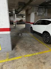 Car parking in Centre-Can Nadal. Boxplaza de garaje en venta en sant feliu de llobregat