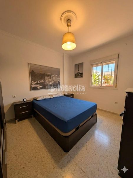 Foto 63b015b0-f03e-44dd-9fc4-5fc08b848cc6. Casa aparellada amb aparcament a Arcos de la Frontera