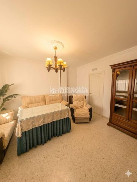 Foto 9a56e272-1105-4252-b0c7-ef7043f2ce90. Casa aparellada amb aparcament a Arcos de la Frontera