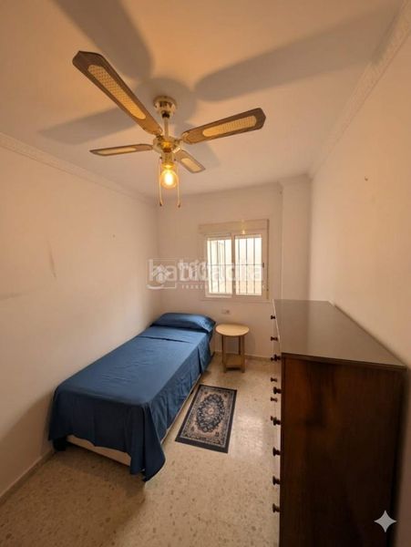 Foto fb2b7a1f-a154-4b49-9211-45a25d9403e2. Casa aparellada amb aparcament a Arcos de la Frontera