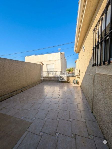 Foto 27c22040-5b28-48a7-9796-1a40f0ff2990. Casa aparellada amb calefacció aparcament a El Rocío - La Milagrosa Jerez de la Frontera