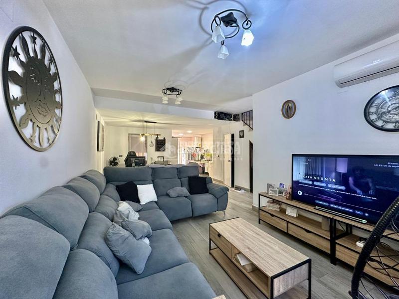 Foto 076c9dd6-21dd-4d7e-b89e-b4add428f021. Casa con riscaldamento in Parque Atlántico - Ronda este Jerez de la Frontera