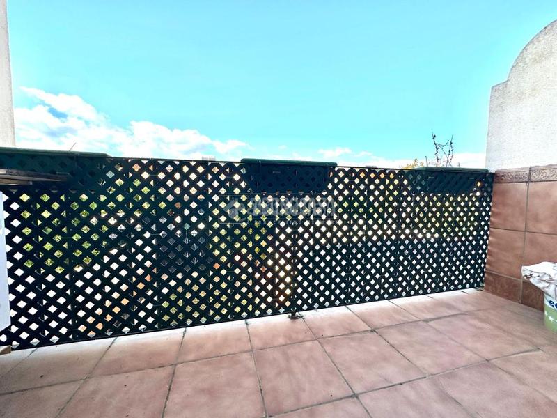 Foto 25b63f5f-4e6d-4a0a-9642-3fc3fdc0e401. Casa con riscaldamento in Parque Atlántico - Ronda este Jerez de la Frontera