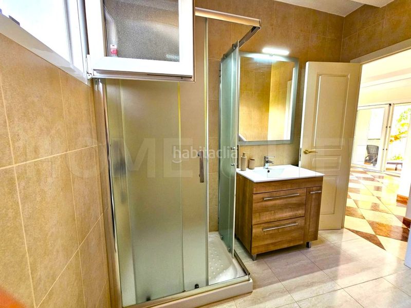 Foto 520f8425-732f-4582-99a4-b275c2e2a2a0. Casa adossada a Solymar Benalmádena