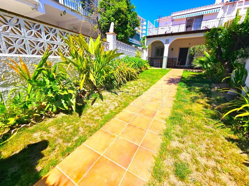 Foto 8eb190ca-a2bd-4e65-8cc2-f12453af05af. Casa adossada a Solymar Benalmádena