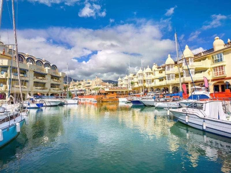 Foto 2c0b7a17-3daa-4987-b25c-7abc3a38f097. Apartamento piso de 2 habitaciones en primera línea de playa. en Benalmádena