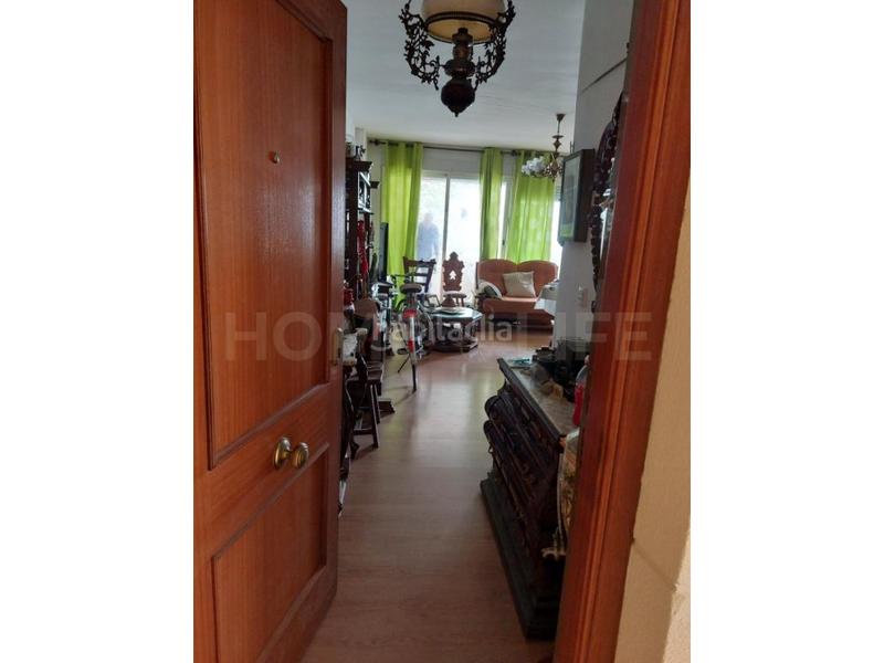 Foto 35e7ab16-c903-46a3-b519-7de0b1db39f3. Piccolo appartamento con parcheggio in La Carihuela - Los Nidos Torremolinos