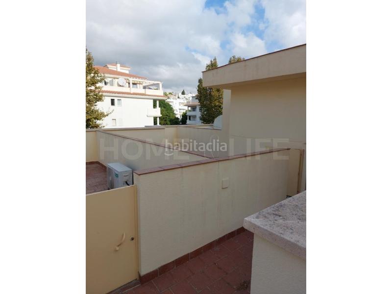 Foto 47e6bcc6-1dec-4508-9877-fb0829275f3b. Piccolo appartamento con parcheggio in La Carihuela - Los Nidos Torremolinos