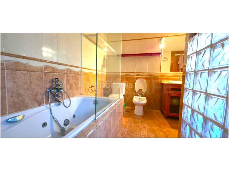 Foto 776edb1c-fe2d-44df-b34c-ec52711c4d8d. Dúplex a Puerto Marina Benalmádena