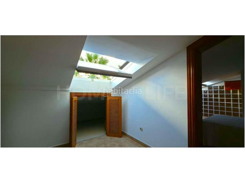 Foto bc8cf40d-5028-46a1-97f2-adef2bcb304e. Dúplex a Puerto Marina Benalmádena