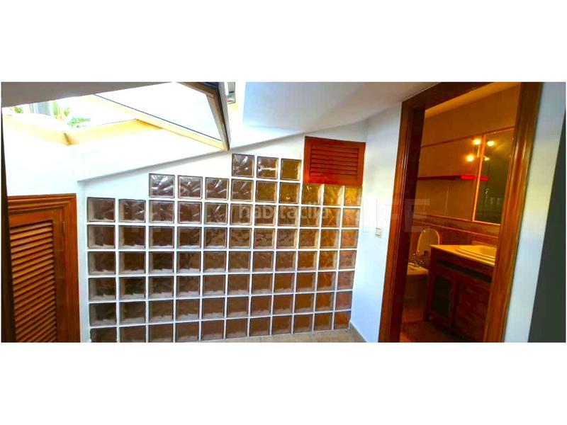 Foto c8f2ceb8-962e-43aa-bda1-9fabf7d12b37. Dúplex a Puerto Marina Benalmádena